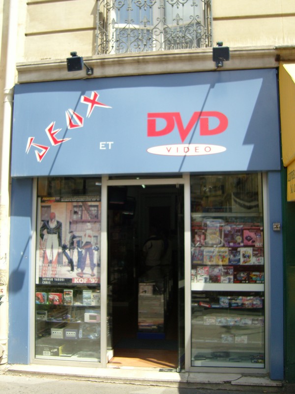 Jeux et DVD rue des Ecoles